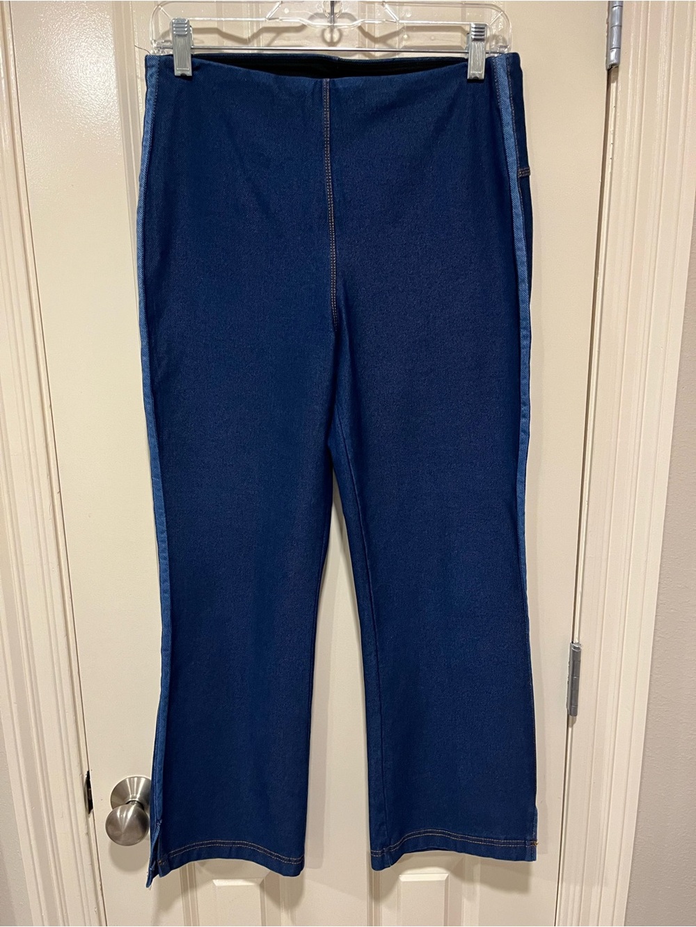 Lysse Pull-On Wide Leg cropped Jeans, medium dark denim.